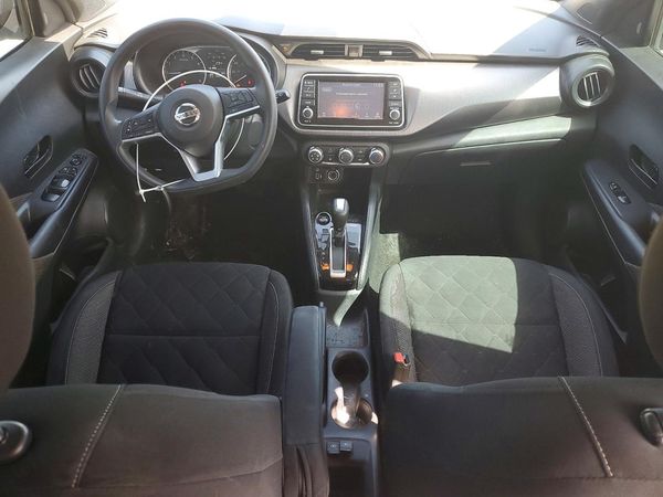 2020 NISSAN KICKS