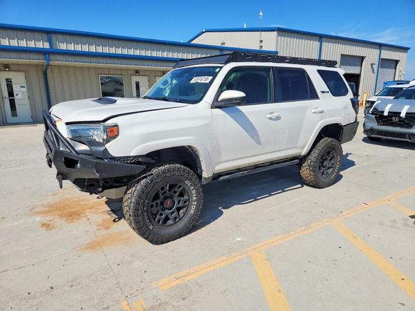 2020 TOYOTA 4RUNNER Base Grade