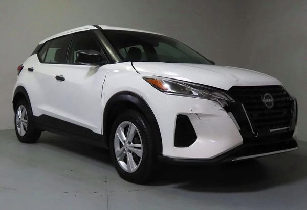 2024 NISSAN KICKS