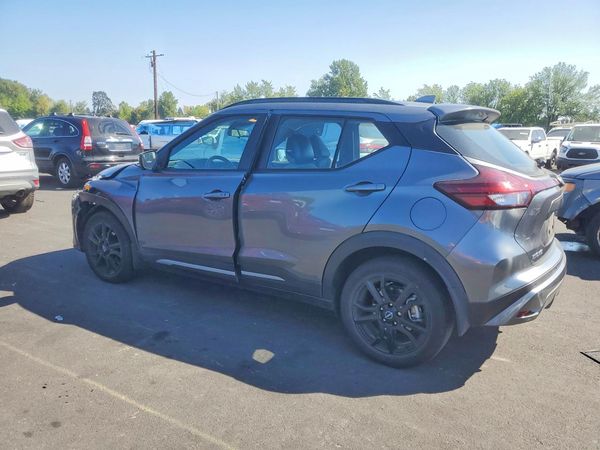 2022 NISSAN KICKS SR
