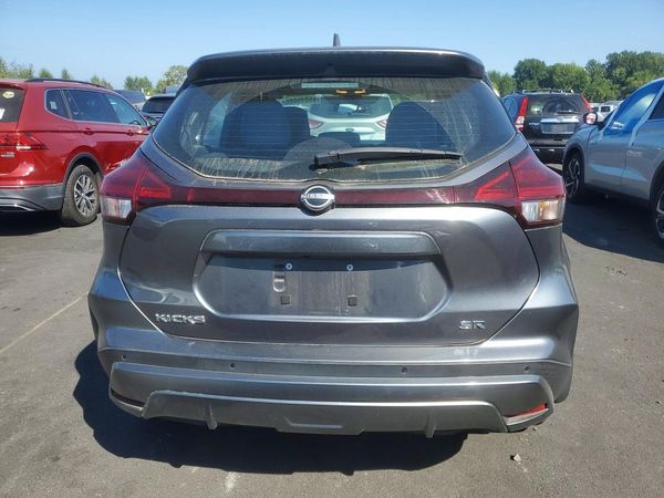 2022 NISSAN KICKS SR