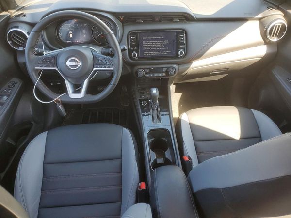 2022 NISSAN KICKS SR