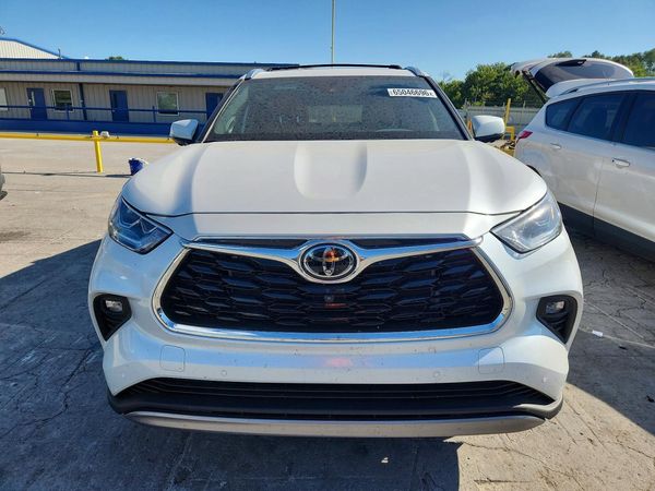 2026 TOYOTA HIGHLANDER