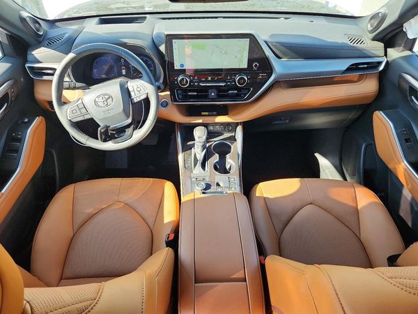 2026 TOYOTA HIGHLANDER