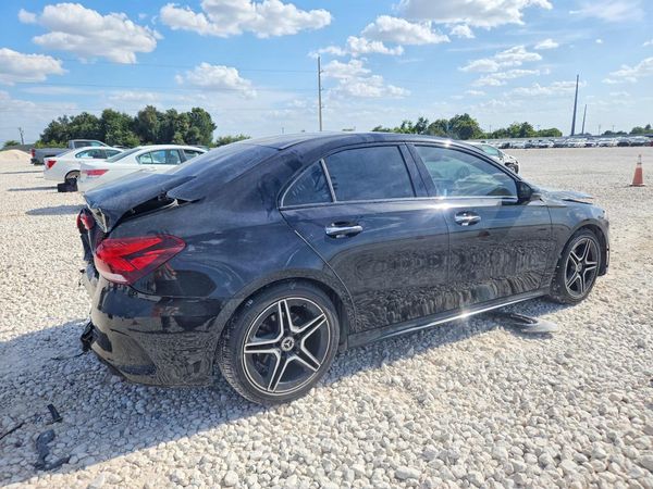 2019 MERCEDES-BENZ A
