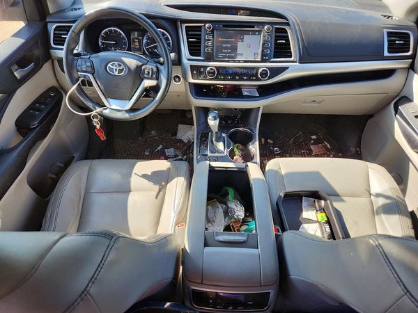2016 TOYOTA HIGHLANDER Base/Hybrid