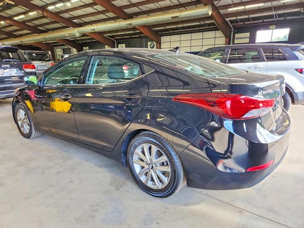 2015 HYUNDAI ELANTRA GLS(Middle)