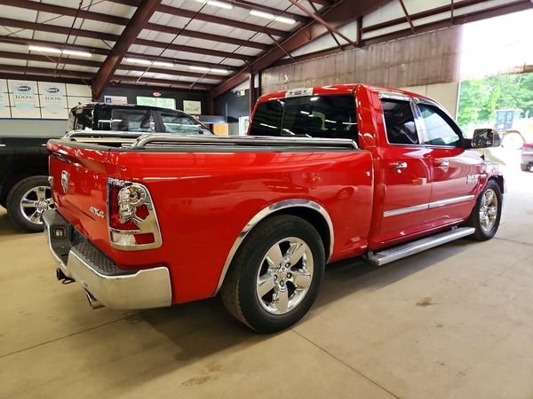 2014 RAM 1500 SLT QUAD CAB 4X4