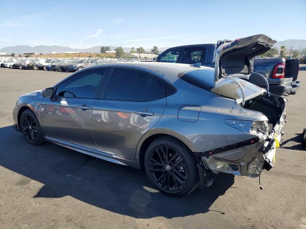 2026 TOYOTA CAMRY