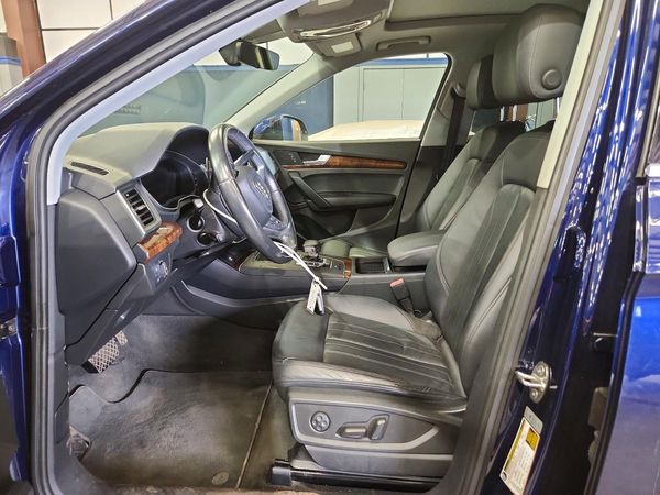 2018 AUDI Q5 quattro Premium Plus