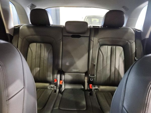 2018 AUDI Q5 quattro Premium Plus