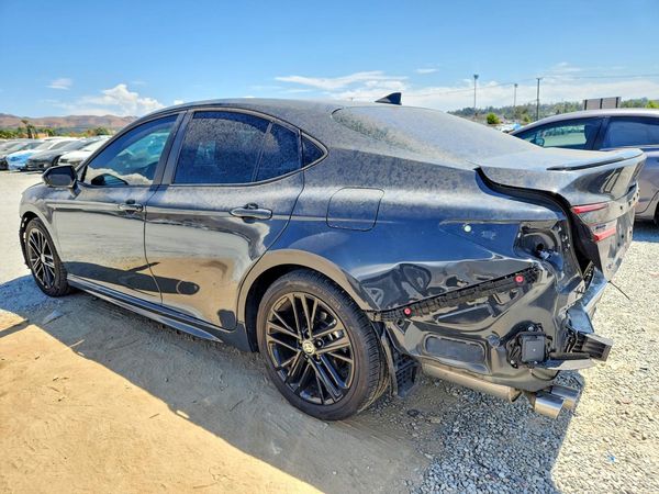 2025 TOYOTA CAMRY