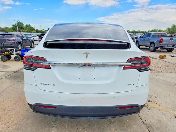 2018 TESLA MODEL X