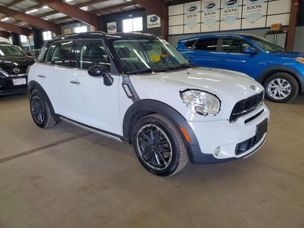 2016 MINI COOPER