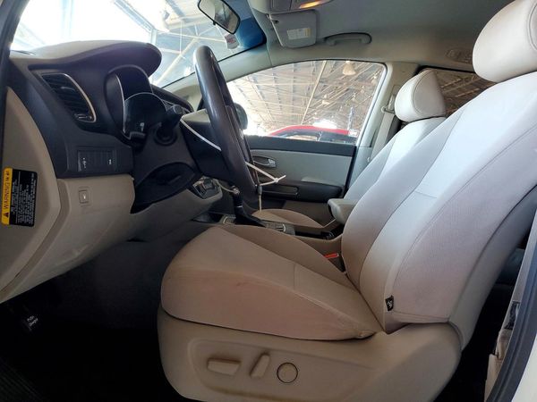 2015 KIA SEDONA GL - Middle-low