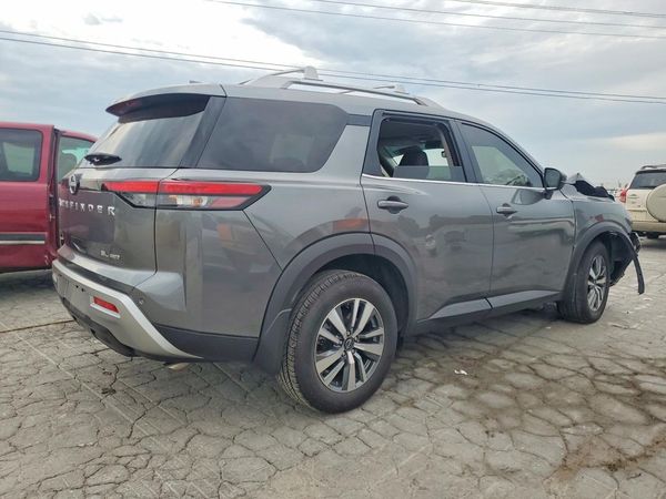 2025 NISSAN PATHFINDER SL