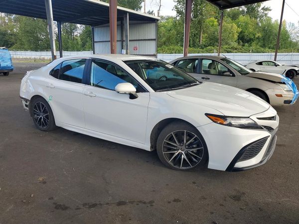 2021 TOYOTA CAMRY