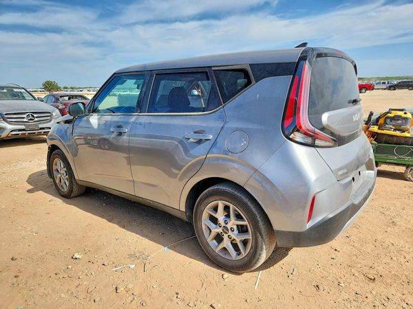 2024 KIA SOUL LX, S
