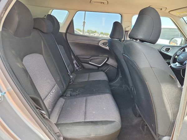 2024 KIA SOUL LX, S