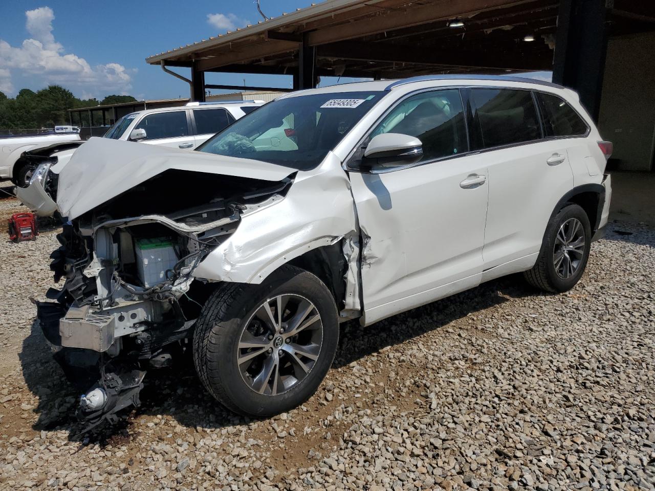 2016 TOYOTA HIGHLANDER