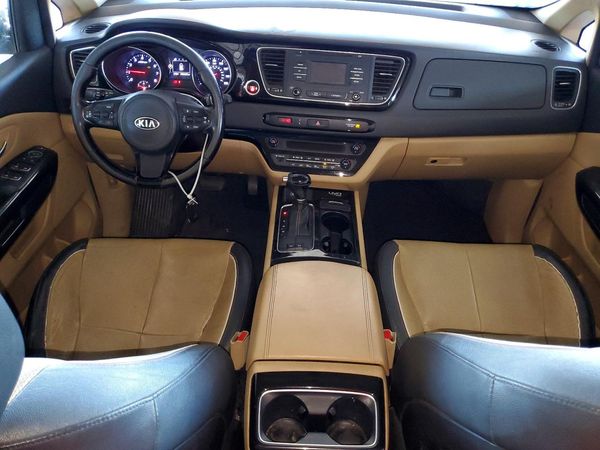 2015 KIA SEDONA GLS - Middle level