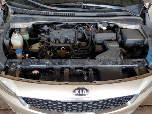 2015 KIA SEDONA GLS - Middle level