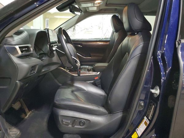2020 TOYOTA HIGHLANDER Limited
