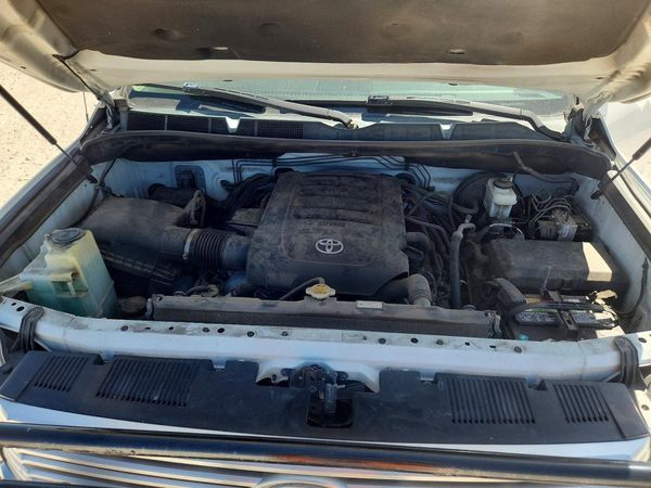 2015 TOYOTA TUNDRA