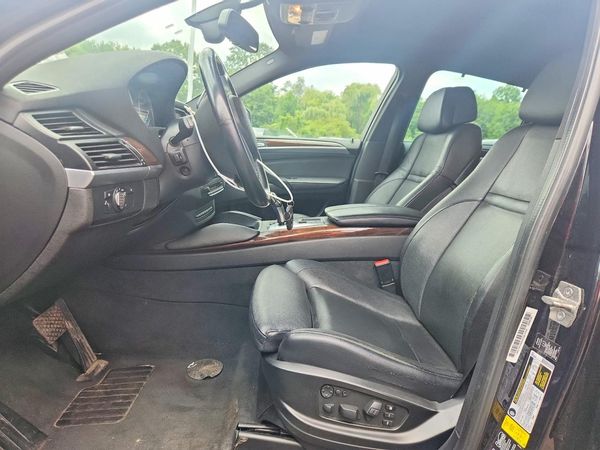 2013 BMW X6 xDrive50i — DENT