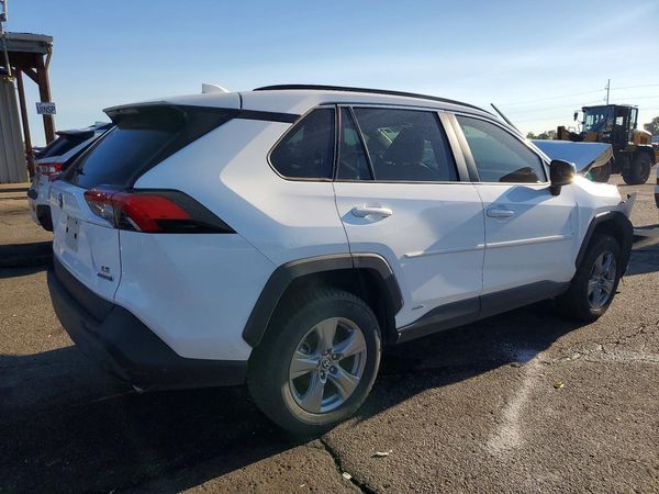 2022 TOYOTA RAV4 LE — PSRA