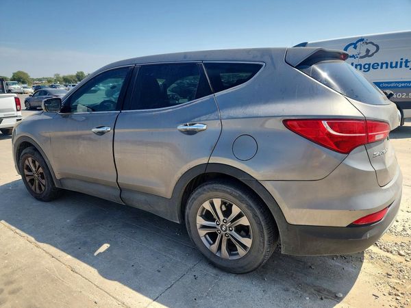 2016 HYUNDAI SANTA FE Base