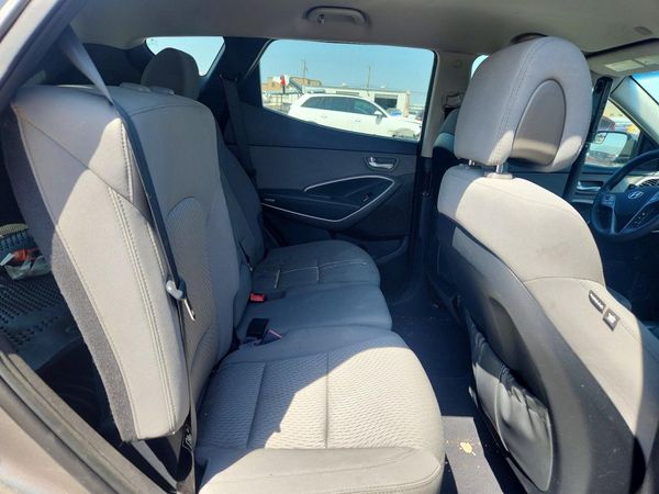 2016 HYUNDAI SANTA FE Base