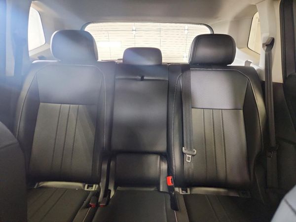 2022 VOLKSWAGEN TIGUAN 4Motion SE