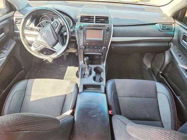 2016 TOYOTA CAMRY