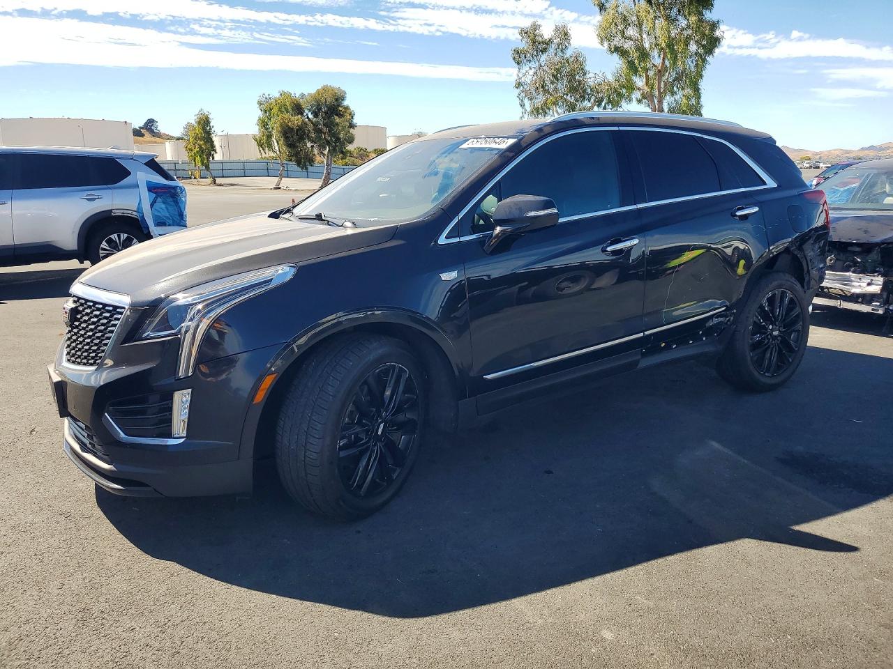2022 CADILLAC XT5 Luxury