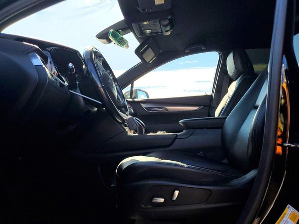 2022 CADILLAC XT5 Luxury