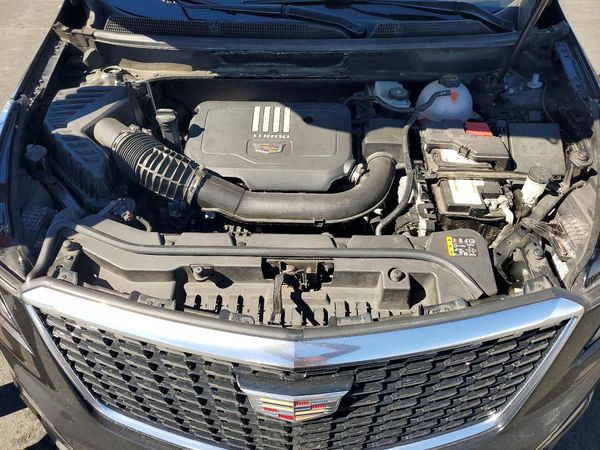 2022 CADILLAC XT5 Luxury