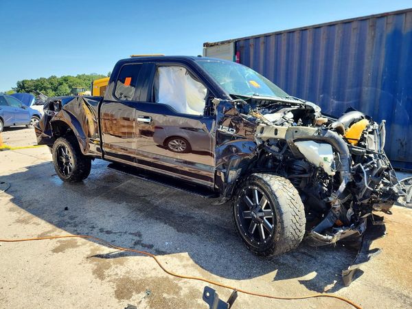 2018 FORD F150 — Passenger 3/4