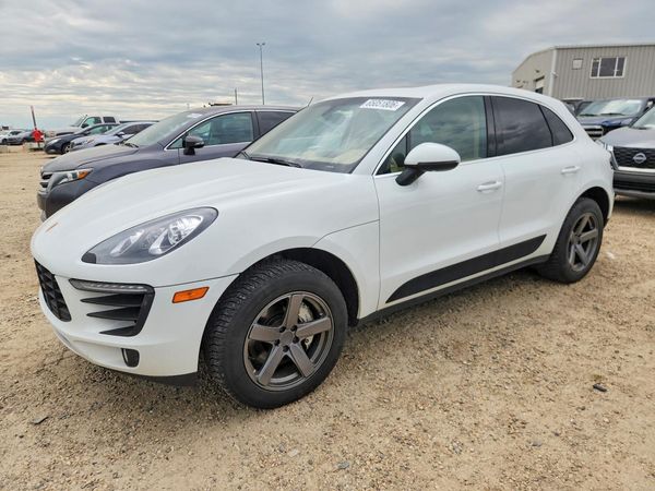 2015 PORSCHE MACAN