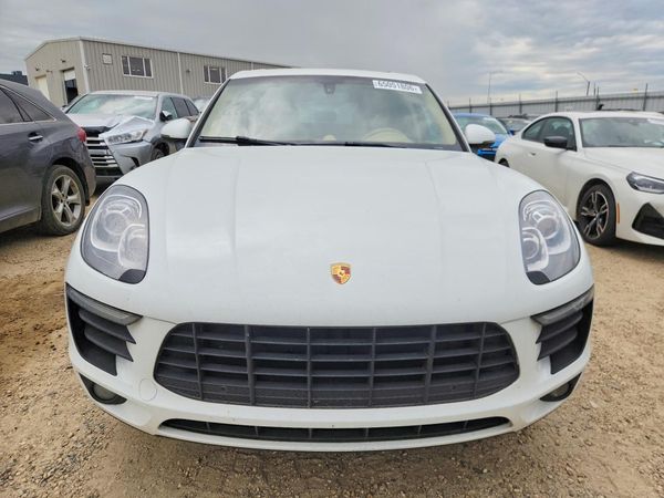 2015 PORSCHE MACAN