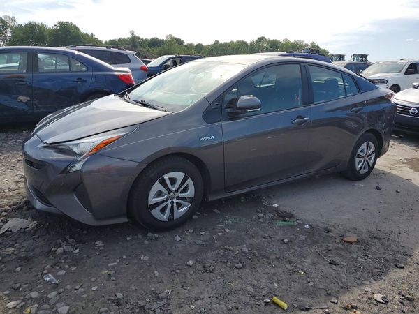 2018 TOYOTA PRIUS