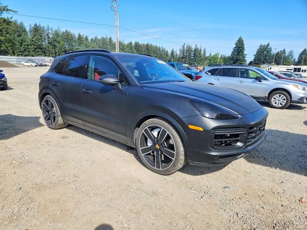 2021 PORSCHE CAYENNE Turbo