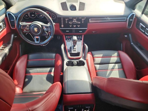 2021 PORSCHE CAYENNE Turbo