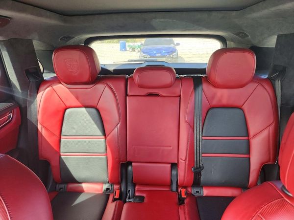 2021 PORSCHE CAYENNE Turbo