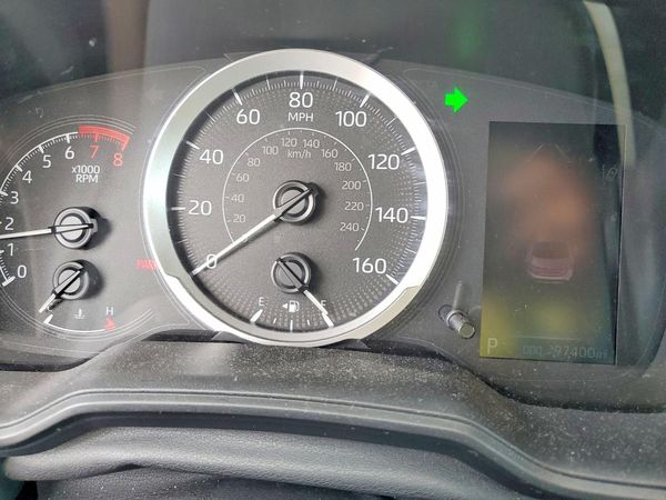 2021 TOYOTA COROLLA