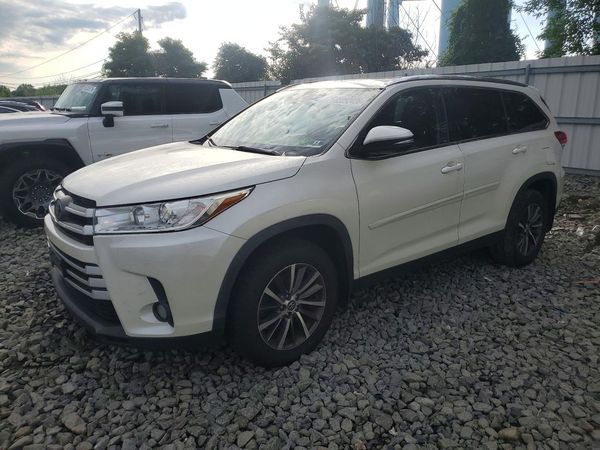 2019 TOYOTA HIGHLANDER SE/XLE