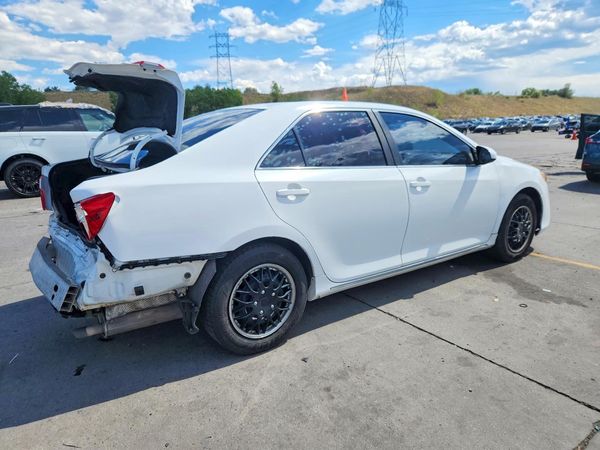 2014 TOYOTA CAMRY