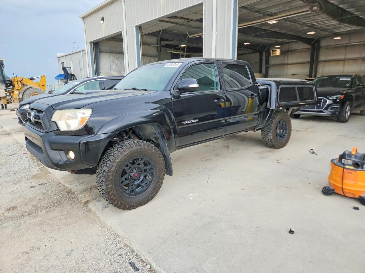 2015 TOYOTA TACOMA