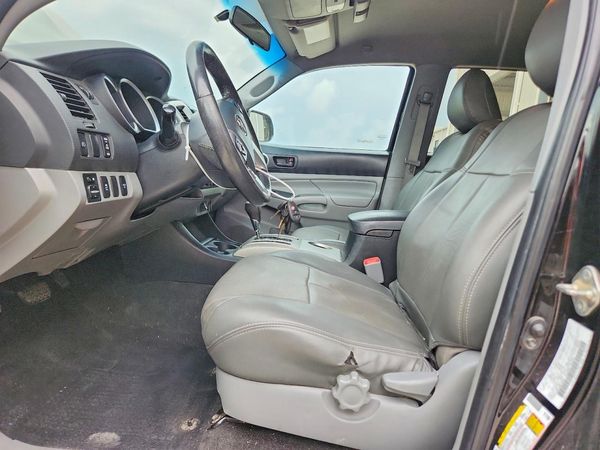 2015 TOYOTA TACOMA