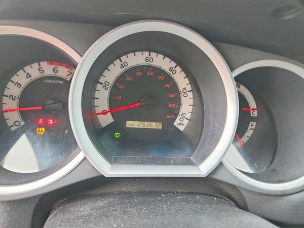 2015 TOYOTA TACOMA